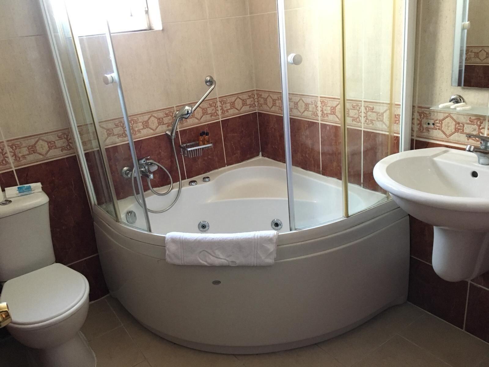 Demirgrand Hotel Trabzon Esterno foto